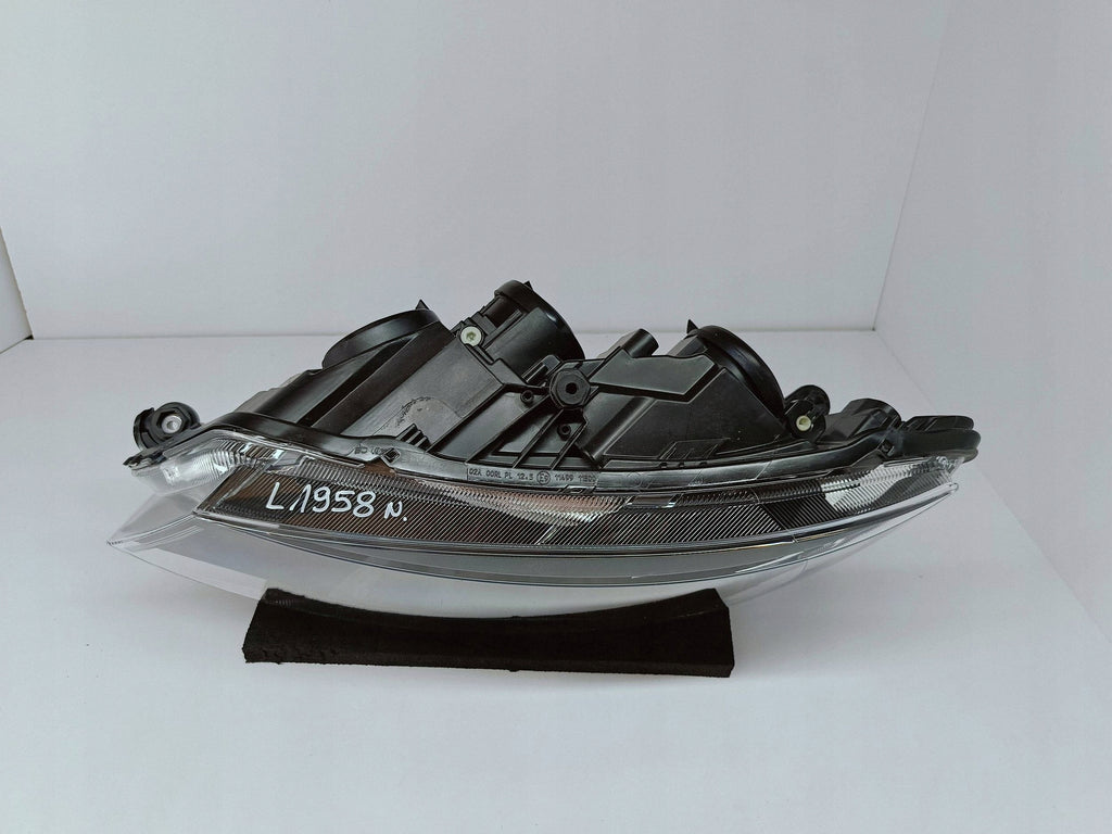 Skoda Fabia III 3 NJ3 14- LAMPA LEWA PRZÓD PRZEDNIA ZWYKŁA H4 6V1941015