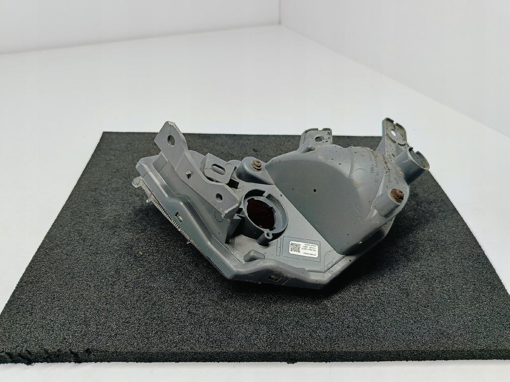 TOYOTA RAV 4 IV LIFT 15- LAMPA PRAWA TYŁ ZDERZAKA PRZECIWMGIELNA 8148042060