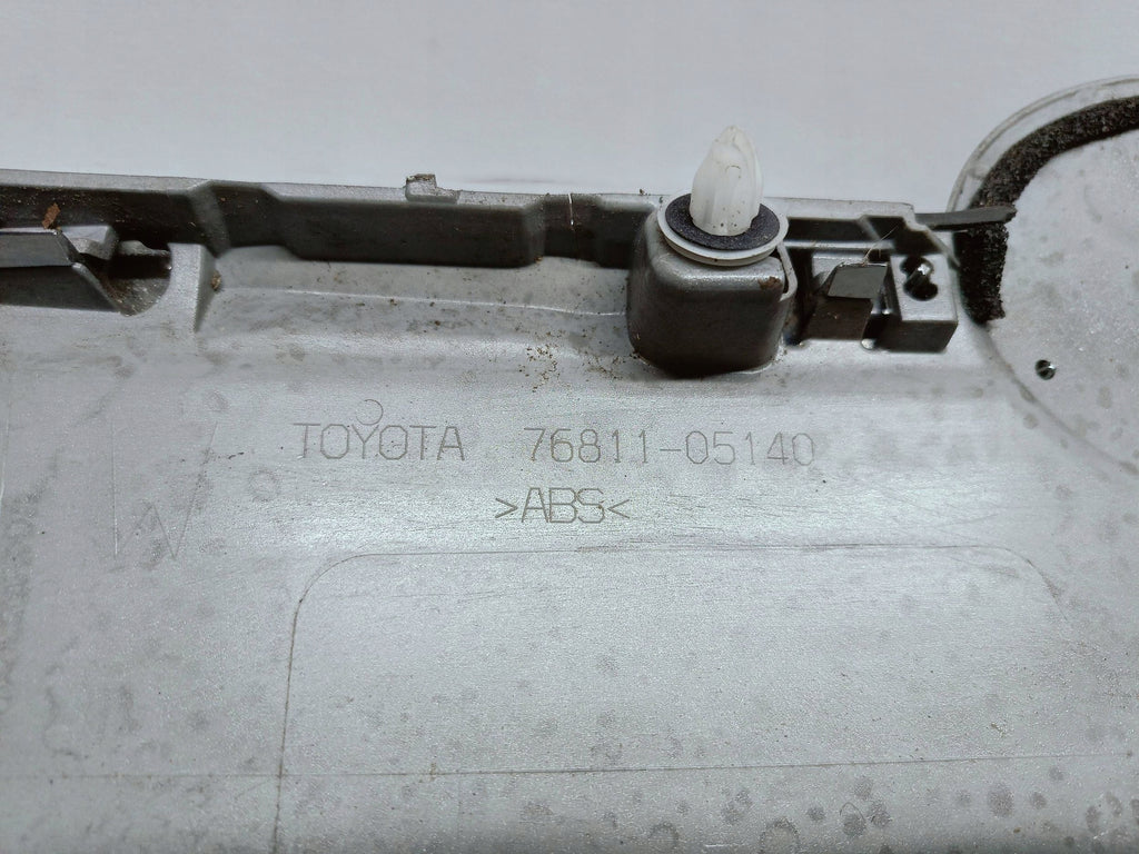 Toyota Avensis T27 LIFT 15- ZIERLEISTE HECKKLAPPE HINTEN 76811-05140