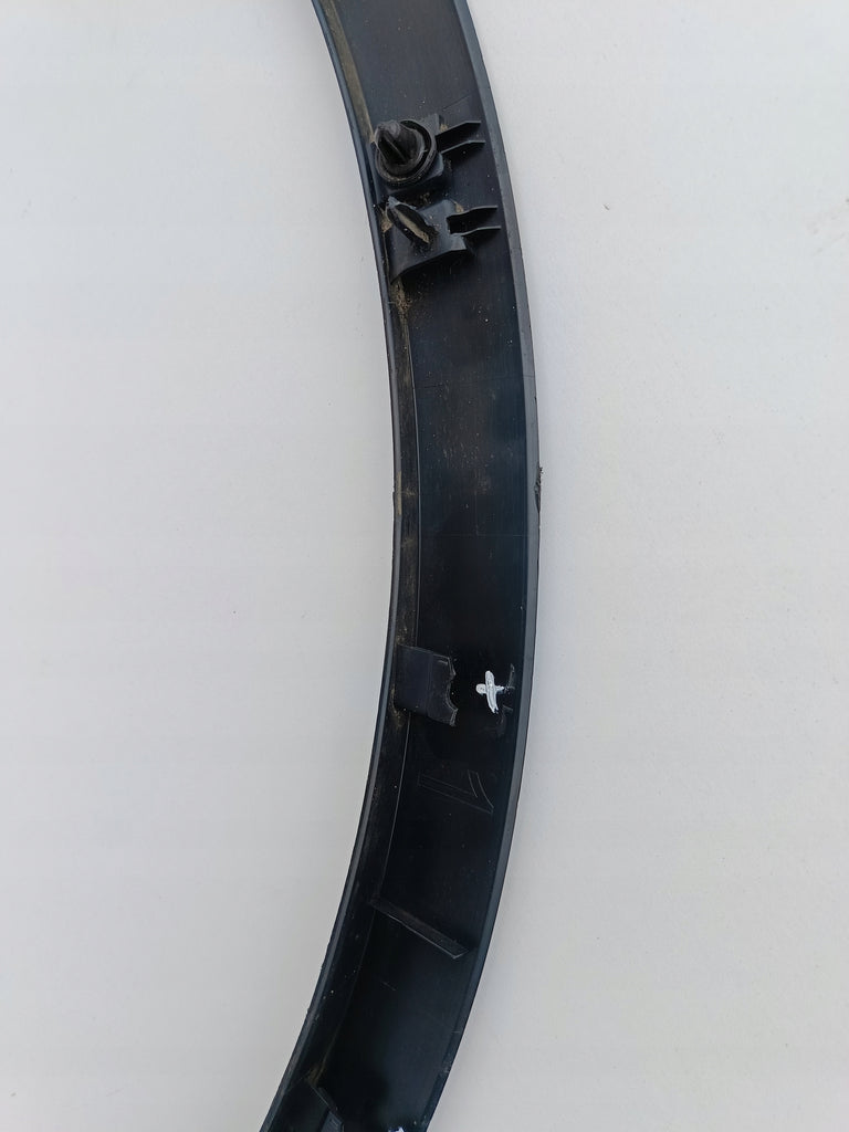 TESLA MODEL Y MJ 20- RADLAUFVERKLEIDUNG LEISTE VORNE LINKS 1658695-00-A