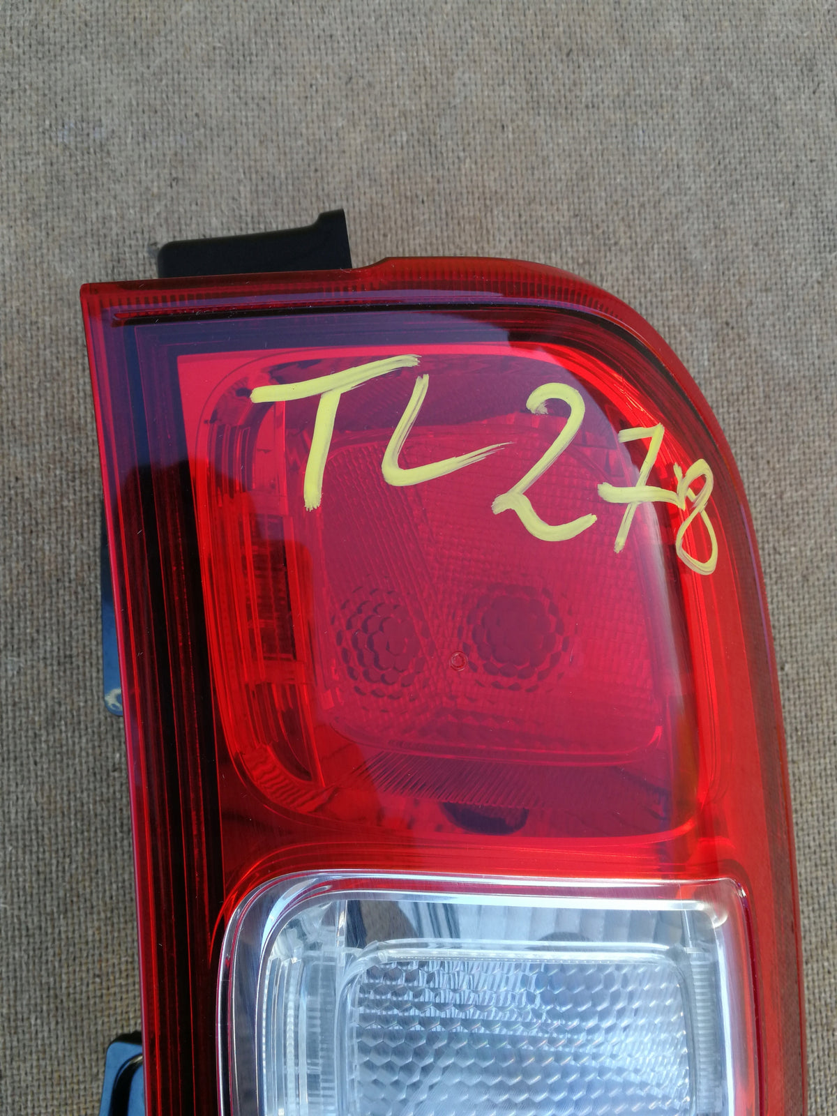 Suzuki Ignis III 3 16- Rear Right Light Right Rear Koito 220-59343 — photo 3 of 7