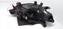 Laden Sie das Bild in den Galerie-Viewer, CUPRA BORN 10F 21- SCHEINWERFER LINKS VORNE FULL LED 10F941007K