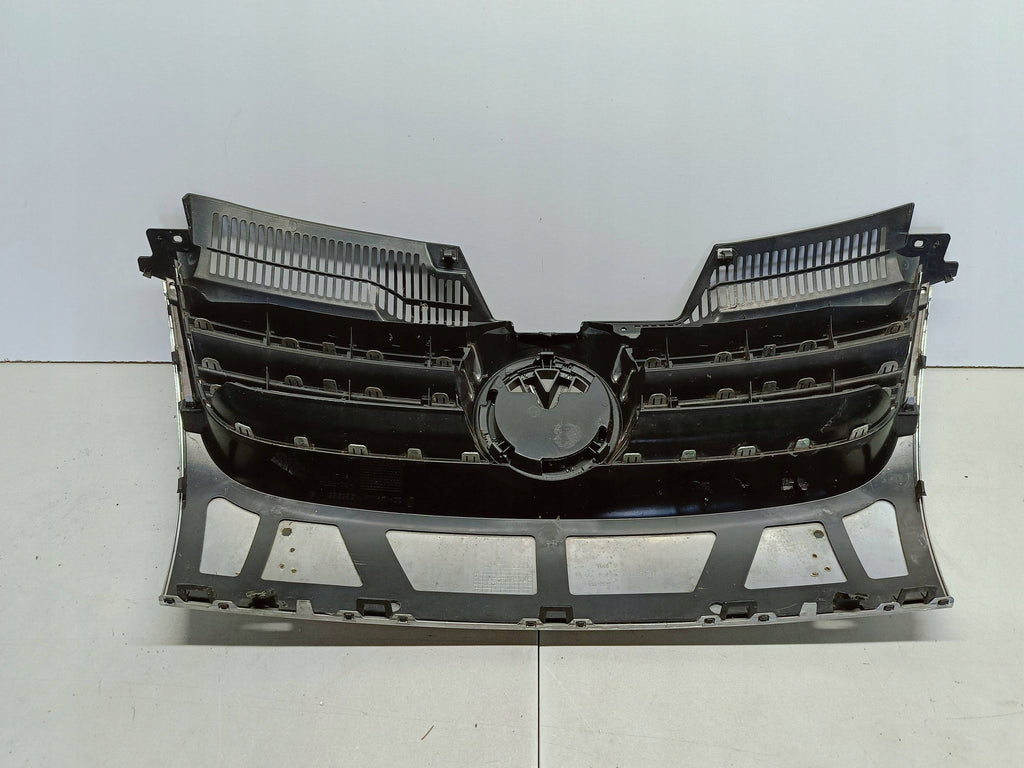 VOLKSWAGEN Golf V KOMBI JETTA 05- KÜHLERGRILL STOßSTANGE VORNE 1K5853651