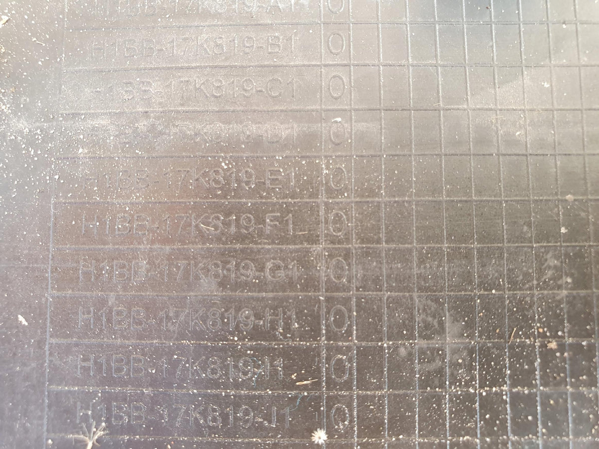 Ford Fiesta MK8 VII 17- Zderzak Przód Przedni H1BB-17K819 — zdjęcie 15 z 16