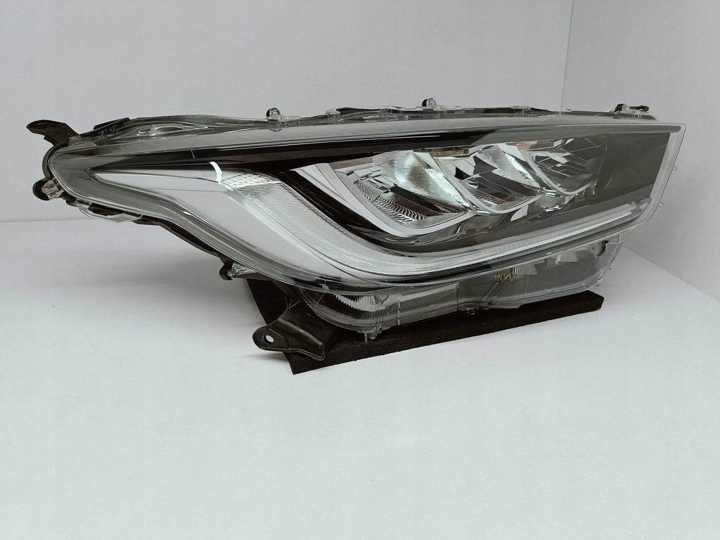 Toyota Yaris IV 4 XP21 19- LAMPA PRAWA PRZÓD PRZEDNIA FULL LED KOITO K0-8