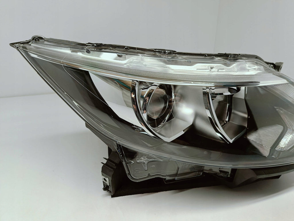 Nissan Qashqai II J11 13- LAMPA PRAWA PRZÓD ZWYKŁA+LED KOITO EU 100-18013