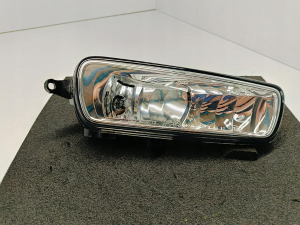 FOCUS FIESTA MONDEO- HALOGEN PRZECIWMGIELNY RECHTS VORNE NEU F1EB-15A254-AB