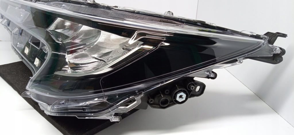TOYOTA COROLLA XII E21 18- LAMPA REFLEKTOR LEWY PRZÓD FULL LED 81150-02S60