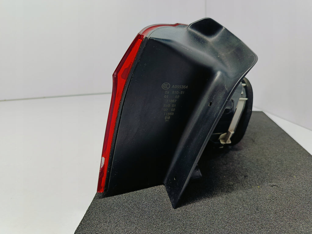 VOLKSWAGEN TOURAN 5TA 15- LAMPA LEWY TYŁ LEWA TYLNA 5TA945095A