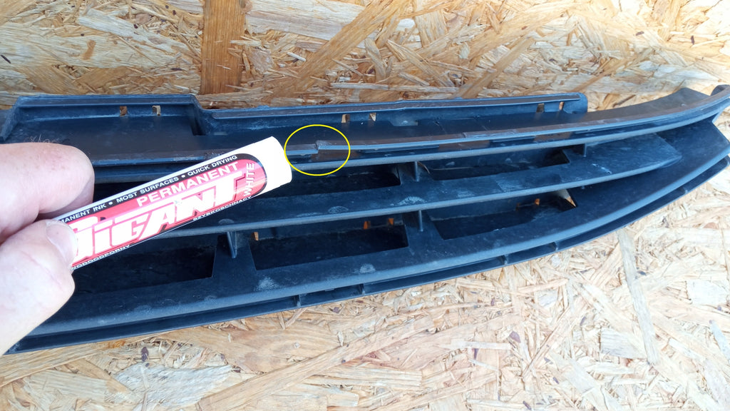OPEL CORSA E 14- KÜHLERGRILL UNTEN BLENDE