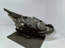 Laden Sie das Bild in den Galerie-Viewer, Ford Focus MK3 LIFT 14- LAMPA LEWA PRZÓD PRZEDNIA ZWYKŁA EUF1EB-13W030-EC