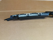 Load image into Gallery viewer, VOLKSWAGEN POLO VI 2GS ATRAPA GRILL