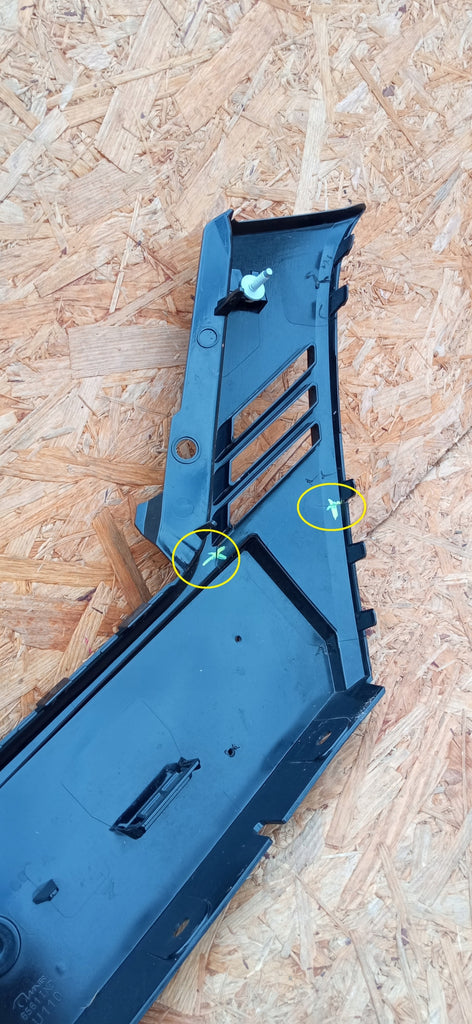 NISSAN QASHQAI II J11 LIFT 17- LISTWA ATRAPA NAKŁADKA ZDERZAKA 62070HV01A