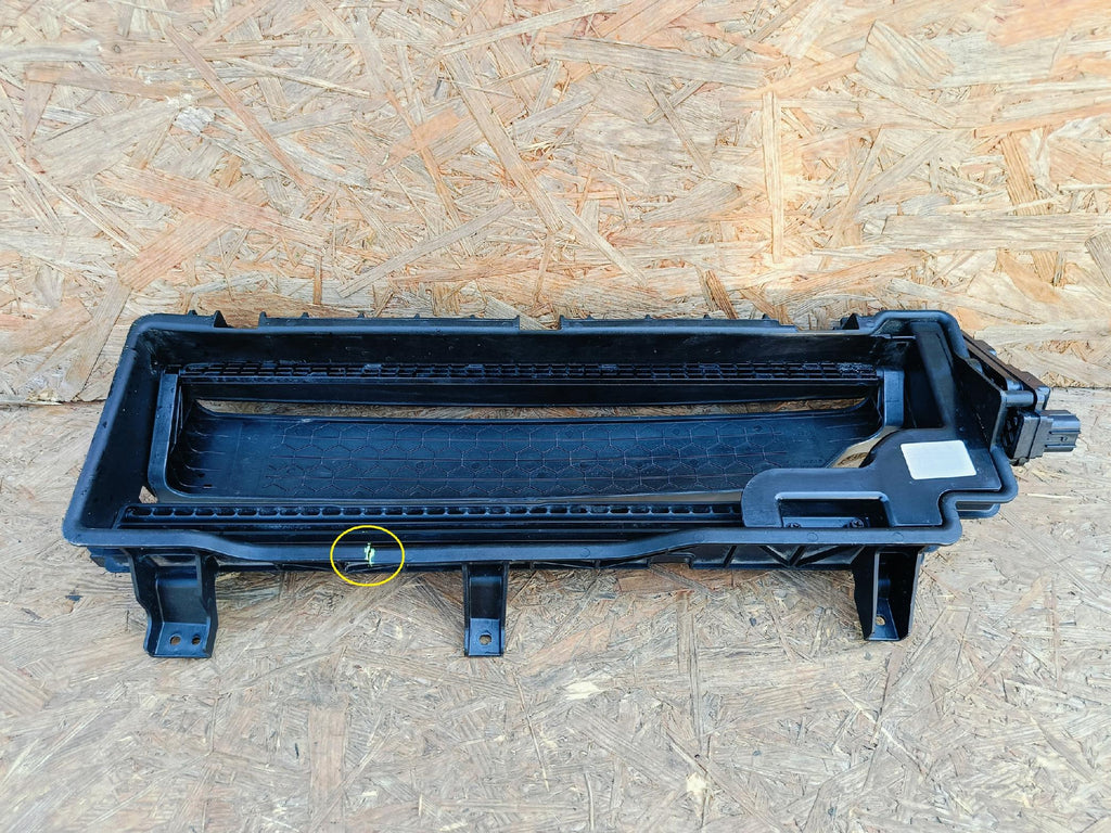 HYUNDAI IONIQ 5 AB 21- WINDSCHUTZSCHEIBENBLENDE JALOUSIE LINKS 86980-G1000