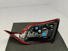 Laden Sie das Bild in den Galerie-Viewer, FORD FIESTA MK8 VII 17- HECKKLAPPENLEUCHTE LINKS HINTEN LED H1BB-13A603-B