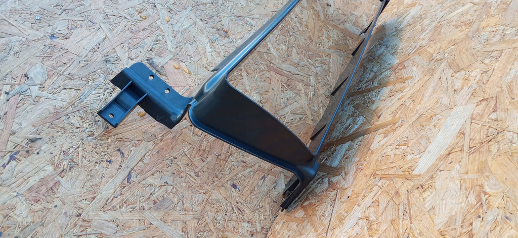 VOLVO S40 V50 C30 C70 05- KIEROWNICA POWIETRZA WLOT ŁAPACZ PANEL 31283503