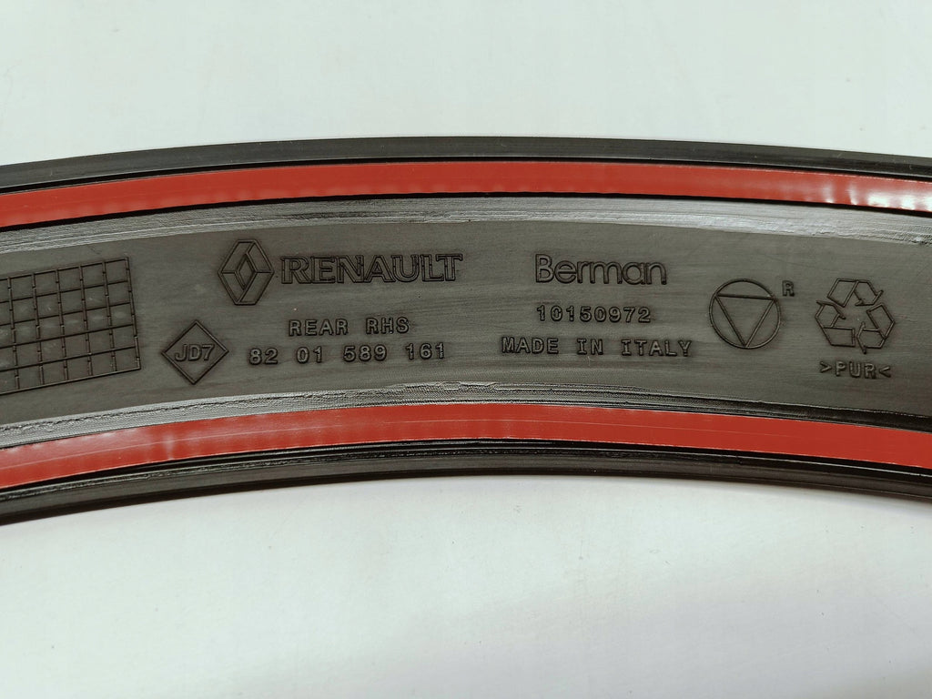 Renault Kadjar 15- LEISTE VERKLEIDUNG TÜR HINTEN RECHTS HINTEN 8201589161