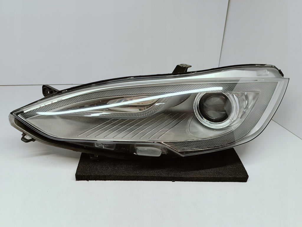 TESLA MODEL S 12- SCHEINWERFER LINKS VORNE XENON EU 1012224-00-C