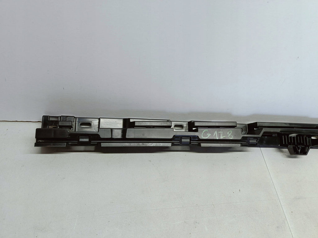BMW 5 F10 F11 10- GLEITSTÜCK BEFESTIGUNG SCHWELLERABDECKUNG HINTEN LINKS 51777204021