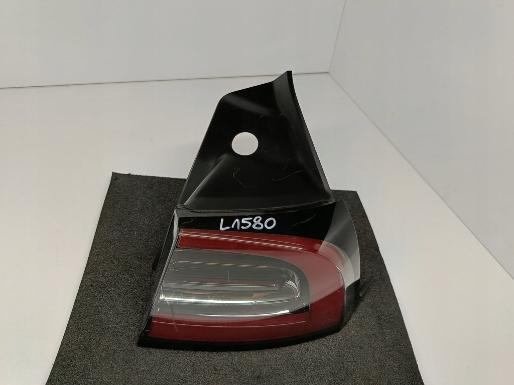 TESLA 3 III LIFT Y MY 20-LAMPA REFLEKTOR ŚWIATŁO PRAWY TYŁ LED 1502087-00-D