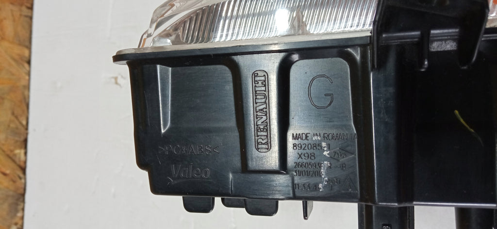 RENAULT CLIO 4 IV CAPTUR 12- HALOGEN DRL LINKS LEUCHTE 266059367R