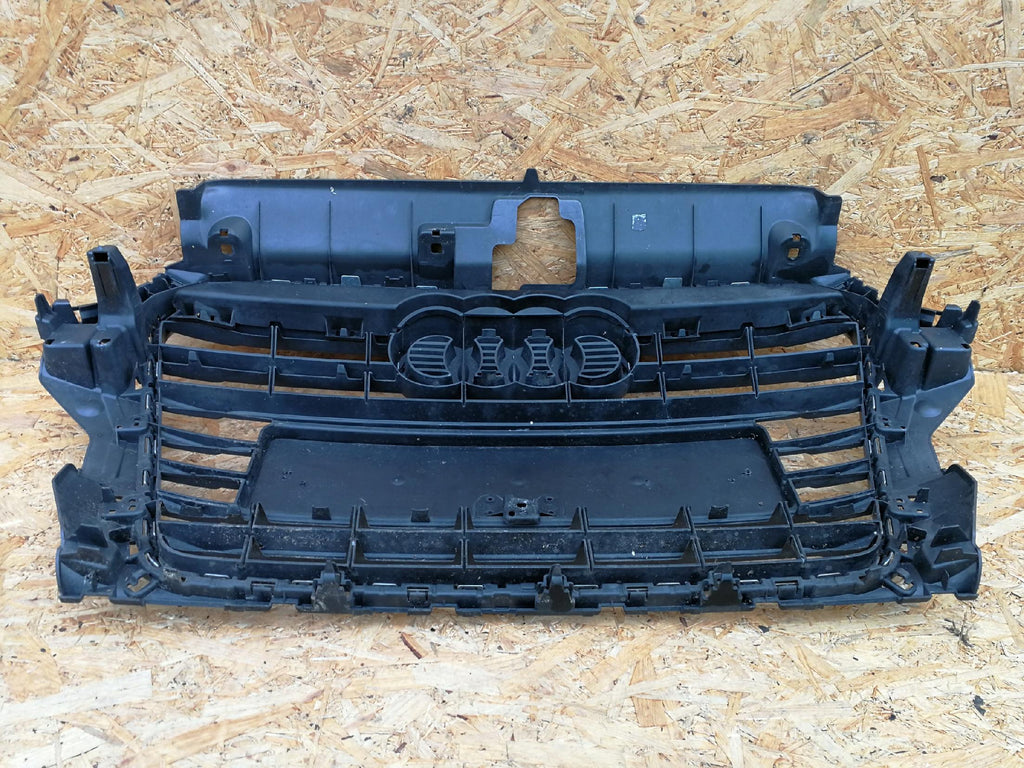 AUDI A3 8V 13- KÜHLERGRILL STOSSFÄNGER VORNE 8V3853651