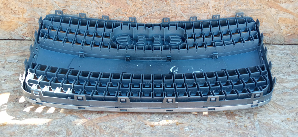 Audi Q7 4L 06- Atrapa Kratka Środkowa Grill Zderzaka Przód 4L0853651 — zdjęcie 9 z 12