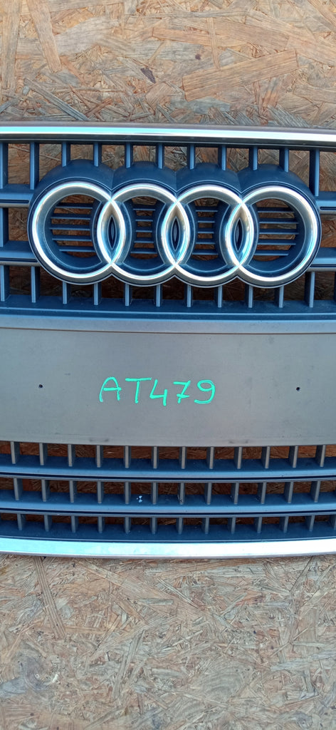 AUDI Q7 4L 06- ATRAPA KRATKA ŚRODKOWA GRILL ZDERZAKA PRZÓD 4L0853651