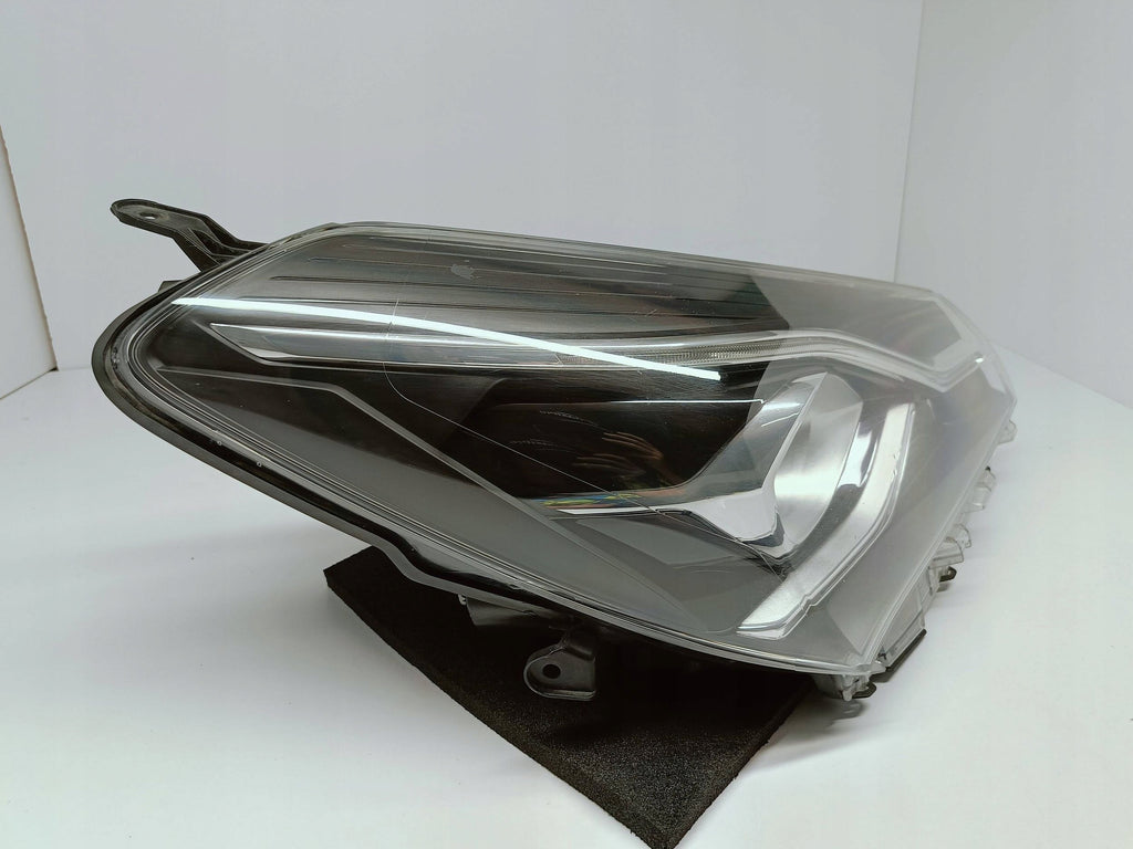TOYOTA YARIS III LIFT 17- SCHEINWERFER RECHTS LINSE+LED EUKOITO OD-197