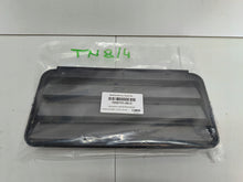 Load image into Gallery viewer, TESLA MODEL 3 III 17- KANAŁ POWIETRZA KRATKA WENTYLACYJNA NOWA 1098751-00-C