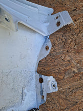 Laden Sie das Bild in den Galerie-Viewer, IVECO DAILY VI 6 14- KOTFLÜGEL LINKS VORNE LINKS VORDERER