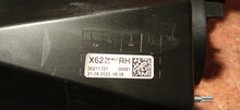 Laden Sie das Bild in den Galerie-Viewer, RENAULT MASTER 19- LAMPA PRAWA PRZÓD PRAWA PRZEDNIA NOWA OE 260105567R