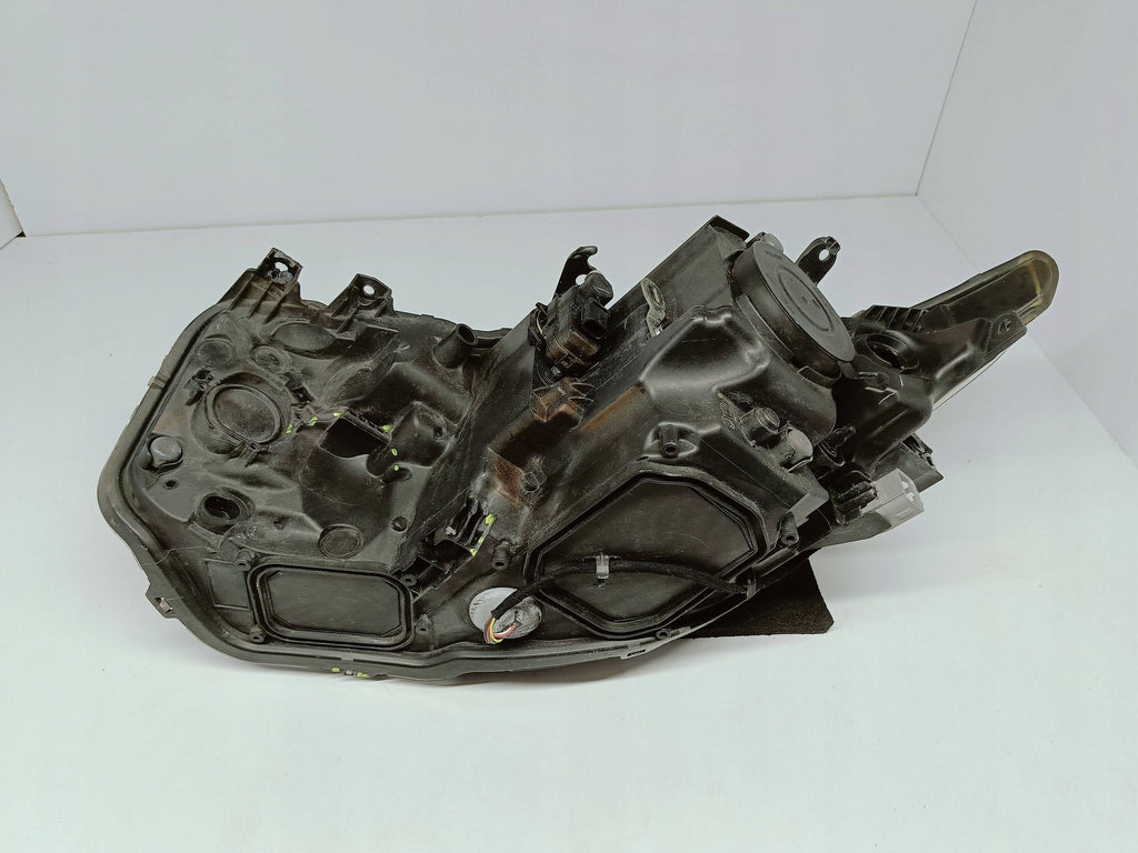 Toyota Auris II E18 FACELIFT 15- SCHEINWERFER RECHTS LINSE+LED EU 8110-02K30