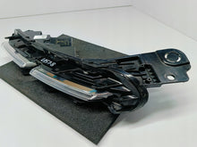 Laden Sie das Bild in den Galerie-Viewer, CITROEN C5 AIRCROSS 17- LAMPA LEWA ŚWIATŁO DRL LEWE PRZÓD LED 9818005180