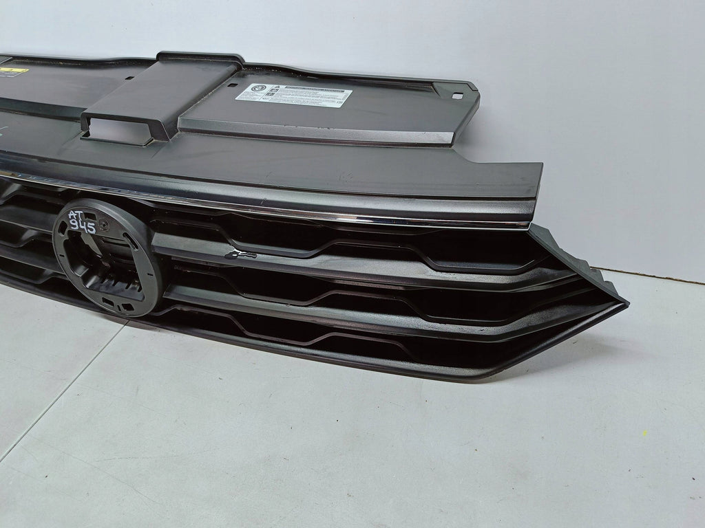 Volkswagen T-Roc 17- ATRAPA GRILL KRATKA ZDERZAKA PRZEDNIEGO 2GA853343B
