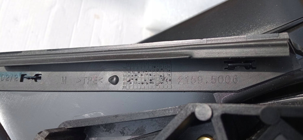 Peugeot 3008 5008 II 16- LUSTERKO ZEWNĘTRZNE PRAWE 11+8 19 PIN EU 0415163
