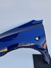Load image into Gallery viewer, TESLA MODEL Y MY 20 - BŁOTNIK LEWY PRZÓD LEWY PRZEDNI 1493481-00-C