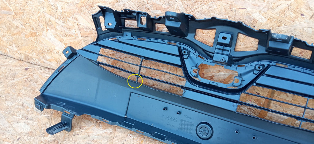 TOYOTA YARIS IV 4 P21 19- KÜHLERGRILL STOßSTANGE VORNE 53101-K0050