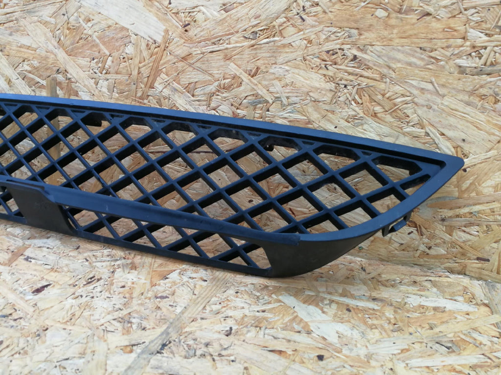 MERCEDES SPRINTER W906 06- KRATKA ATRAPA GRILL ZDERZAKA PRZÓD A9068850053