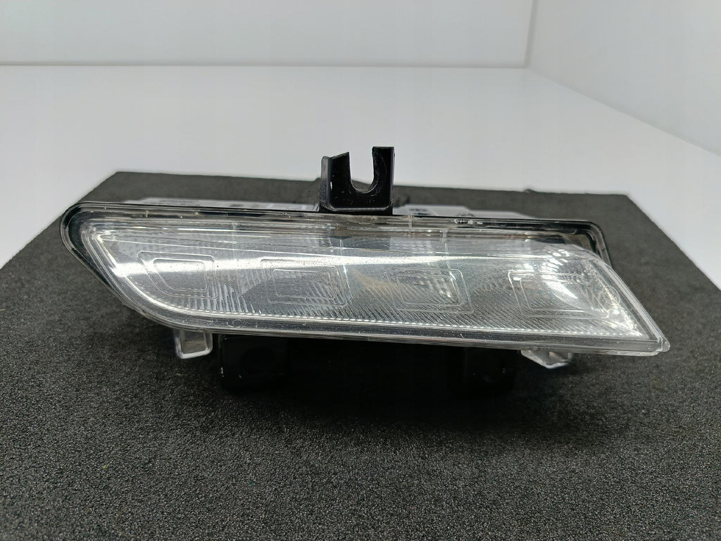 RENAULT CLIO 4 IV CAPTUR 12- HALOGEN DRL RECHTS LEUCHTE 266003864R