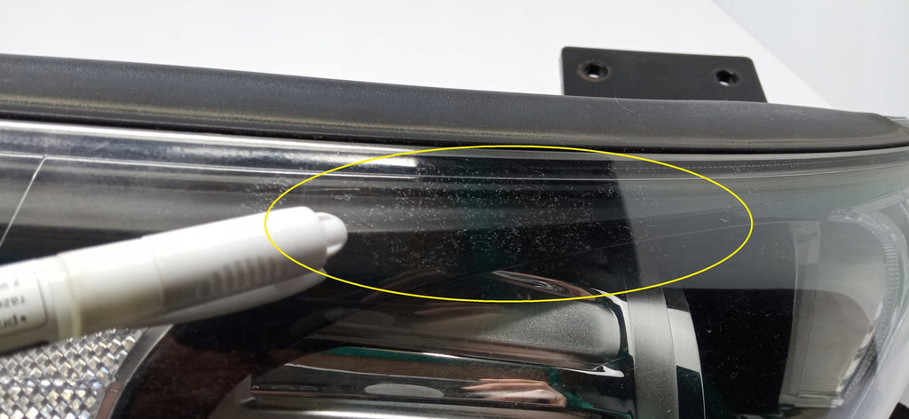 KIA NIRO 16- LAMPA PRAWA PRZÓD PRAWA PRZEDNIA SOCZEWKA XENON 92102-G5