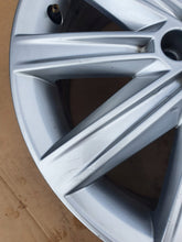 Laden Sie das Bild in den Galerie-Viewer, SEAT TOLEDO IV IBIZA ALUFELGE 16 ZOLL
