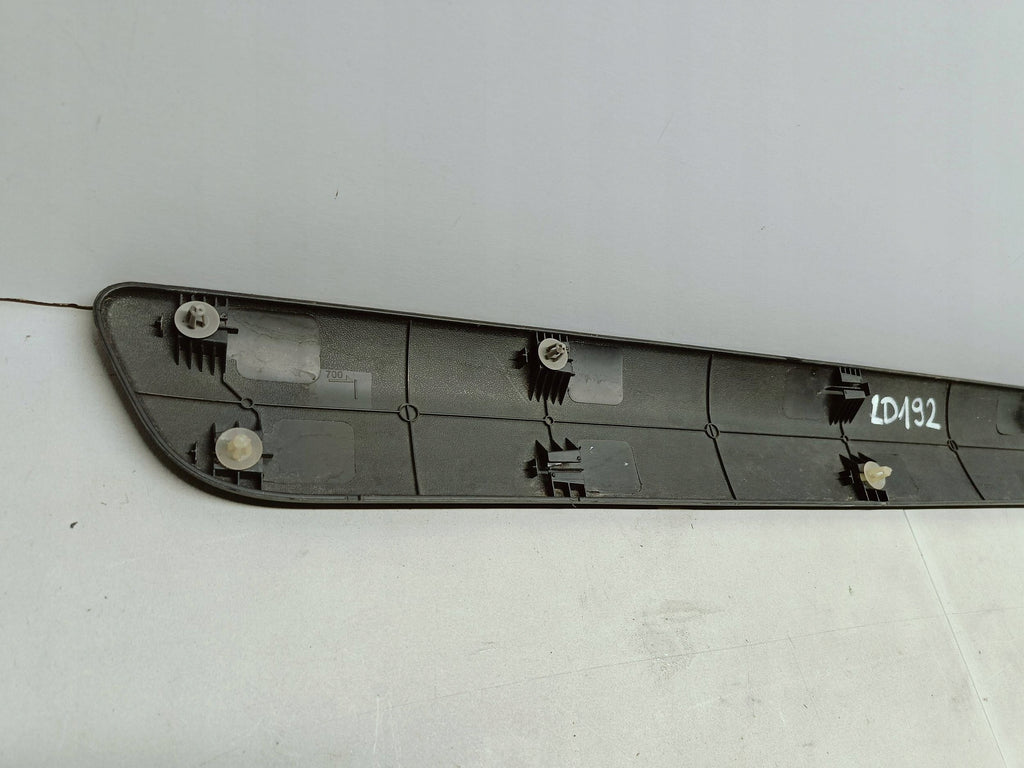 Dacia Logan I LOGAN MCV 04- TÜRZIERLEISTE HINTEN LINKS 8200476578