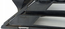 Load image into Gallery viewer, OPEL ASTRA K V LIFT 19- ATRAPA KRATKA GRILL ZDERZAKA PRZEDNIEGO 39130494