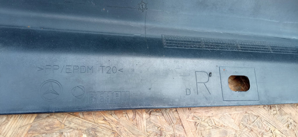 MERCEDES C W205 14- PRÓG NAKŁADKA PROGU LISTWA PROGOWA PRAWA A2056900240