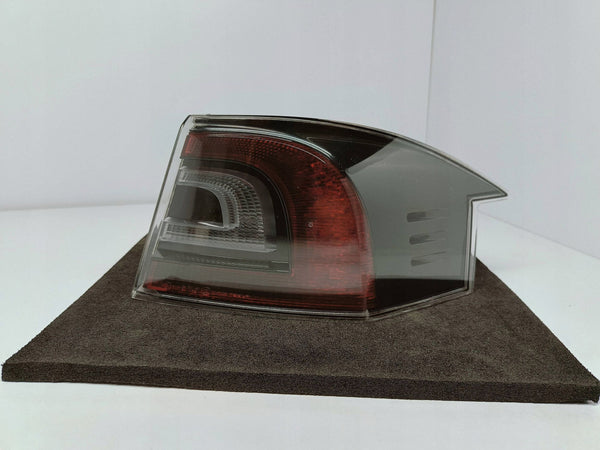 Tesla Model S 12- LAMPA PRAWY TYŁ PRAWA TYLNA LED EU OE 6005921-00-B