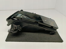 Load image into Gallery viewer, VOLKSWAGEN TOURAN II 15- REFLEKTOR HALOGEN PRZECIWMGŁOWY PRAWY 5TA941662A