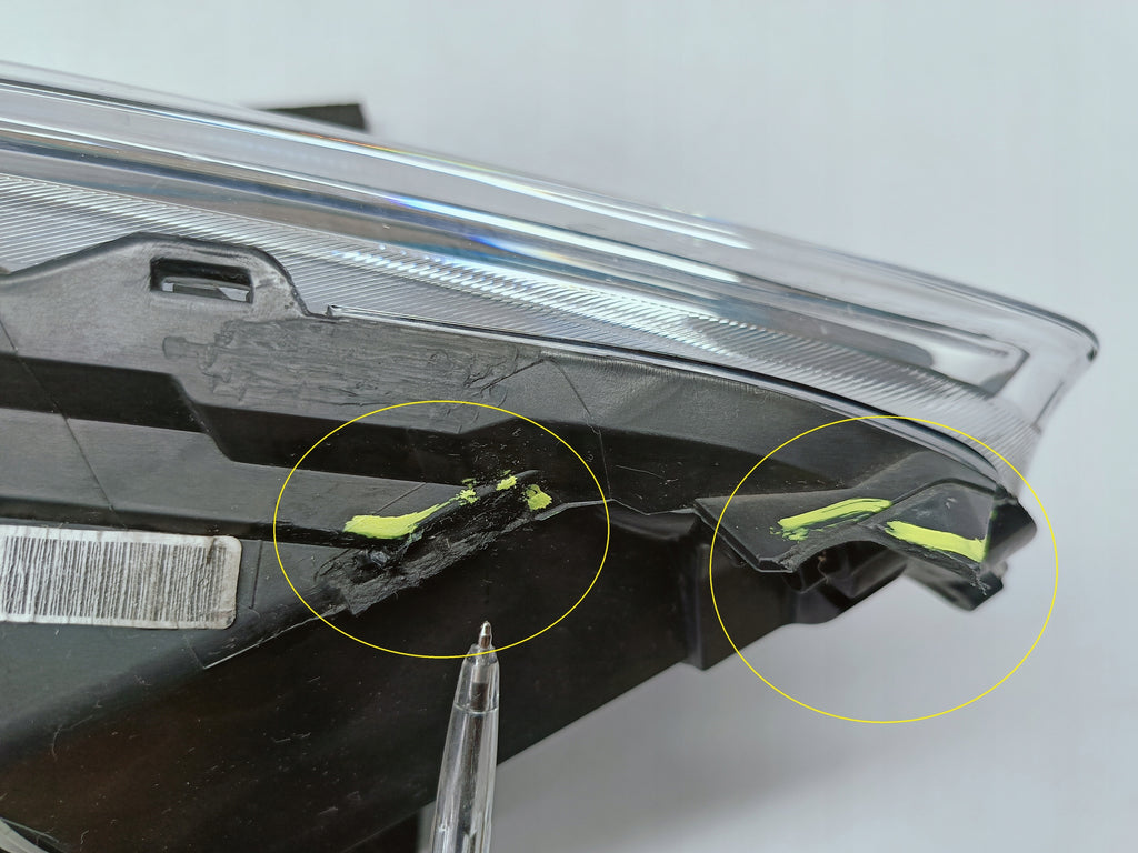 FORD FIESTA MK7 LIFT 12- LAMPA LEWA PRZÓD SOCZEWKA + LED 20-201-01120