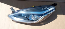 Załaduj zdjęcie do przeglądarki galerii, FORD FIESTA MK8 17- LAMPA LEWA PRZÓD PRZEDNIA SOCZEWKA +LED H1BB-13W030-CE