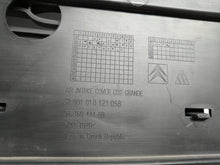 Load image into Gallery viewer, CITROEN C3 III 16- ATRAPA KRATKA DOLNA GRILL ZDERZAKA PRZÓD 9812062277